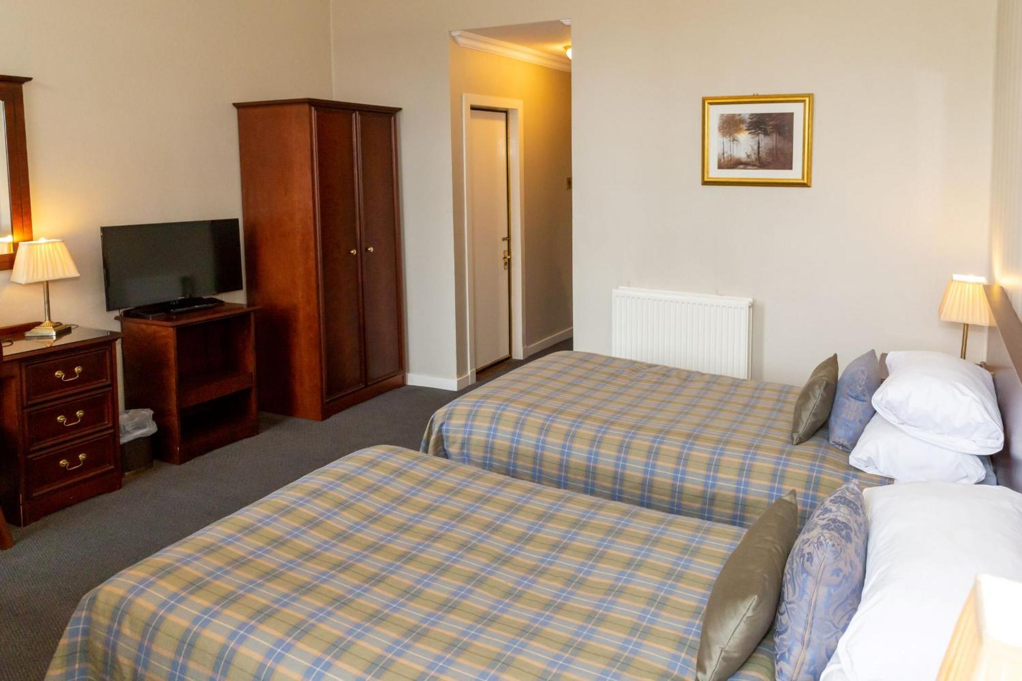 The Royal Hotel Oban Room photo